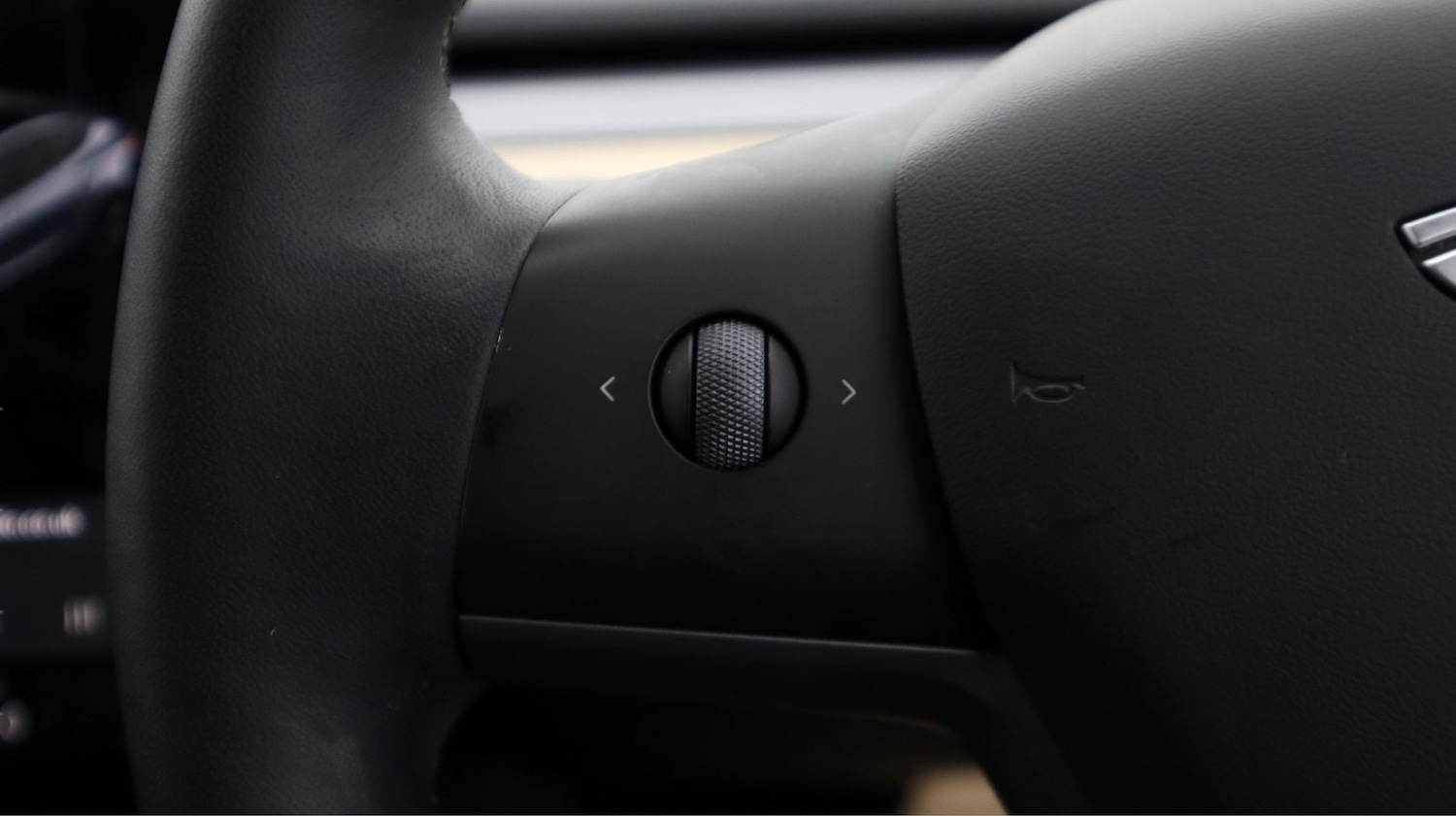 Used Tesla Model 3 2021 for sale - 77208646: Photo 22