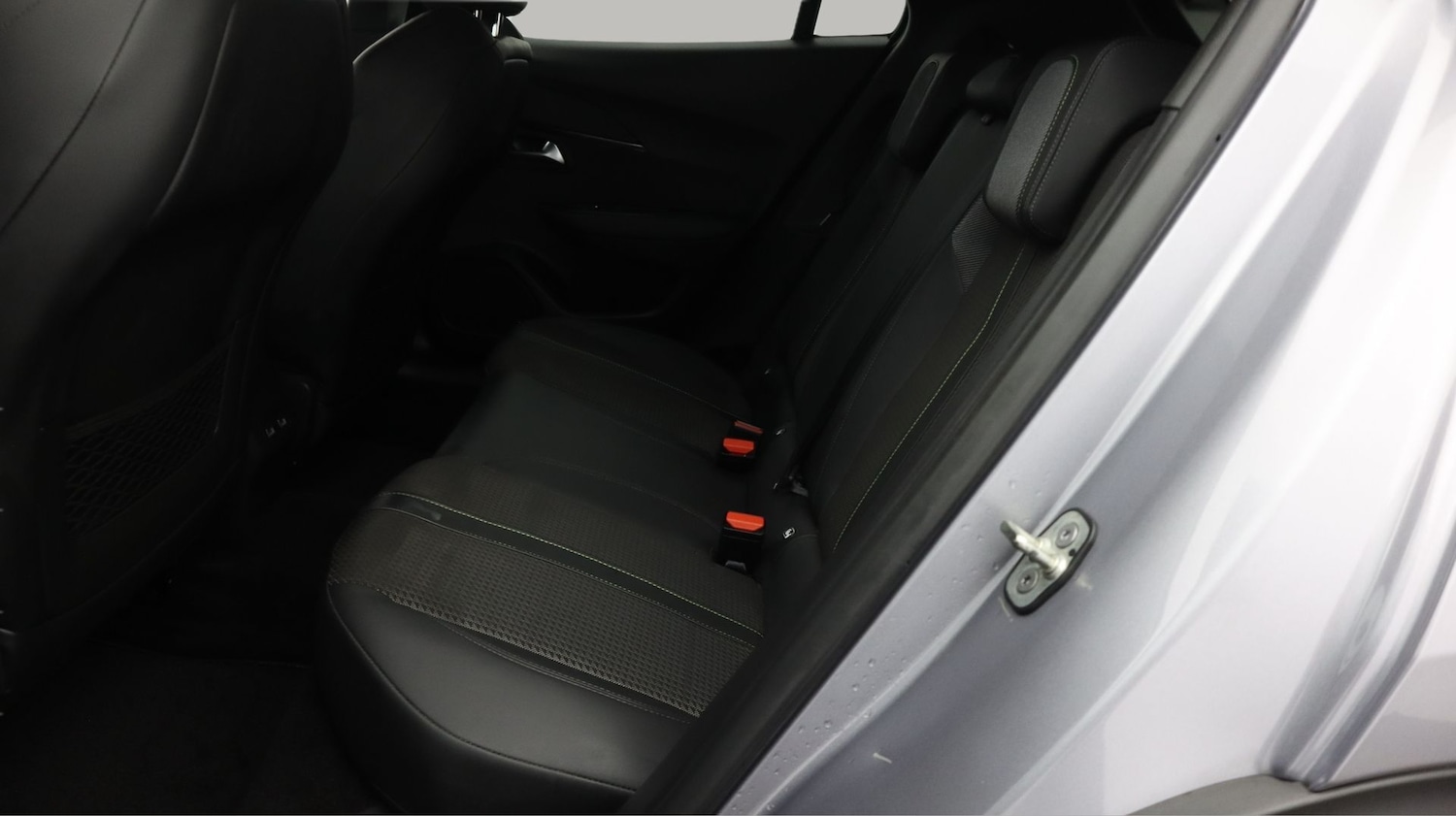 Used Peugeot 2008 2023 for sale - 77181447: Photo 16