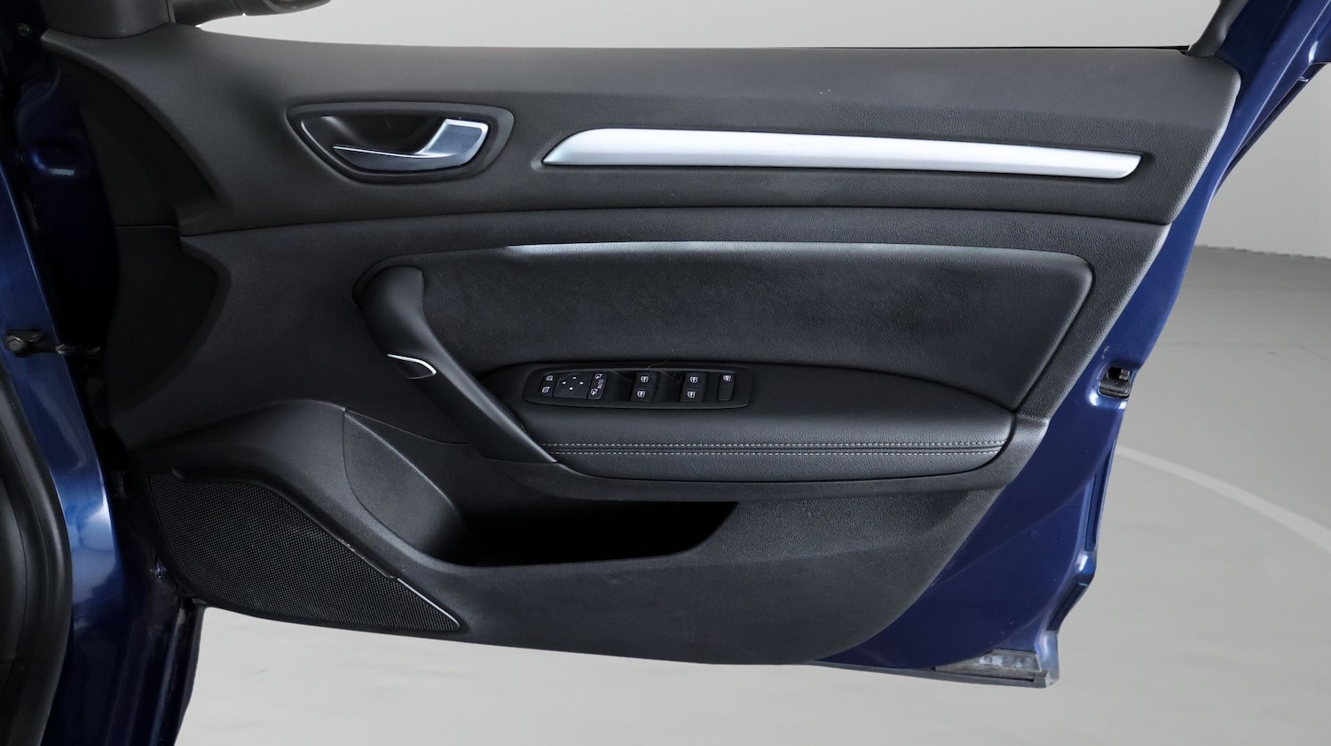 Used Renault Megane 2021 for sale - 77935928: Photo 15