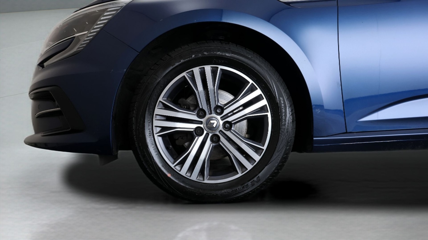 Used Renault Megane 2021 for sale - 77935928: Photo 18