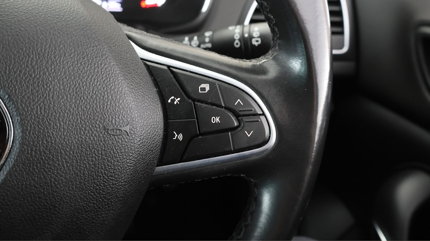 Used Renault Megane 2021 for sale - 77935928: Photo 21