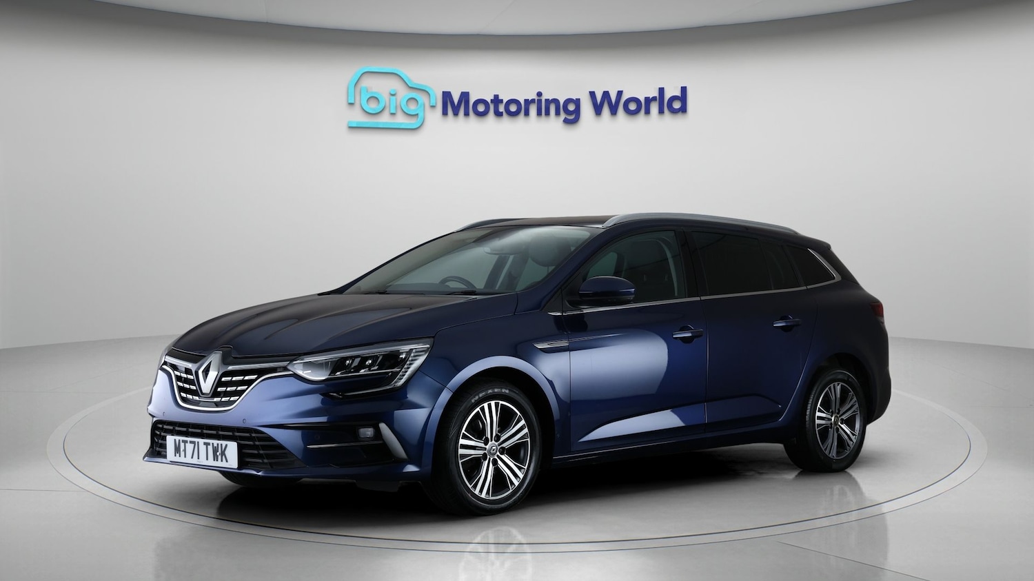 Used Renault Megane 2021 for sale - 77935928: Photo 3