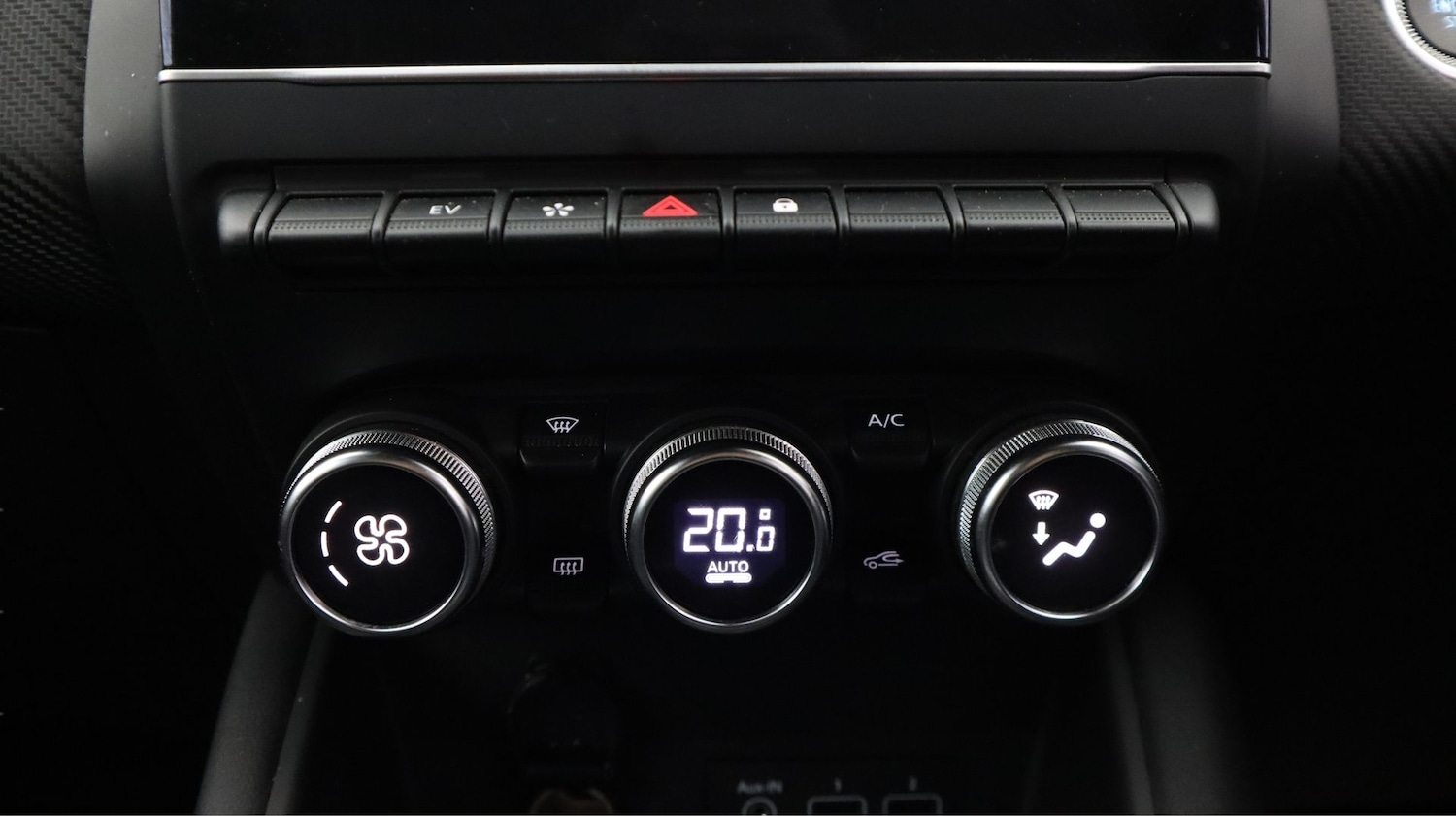 Used Renault Captur 2023 for sale - 77994477: Photo 12