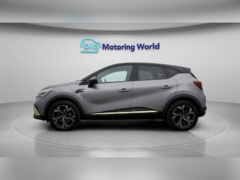 Used Renault Captur 2023 for sale - 77994477: Photo