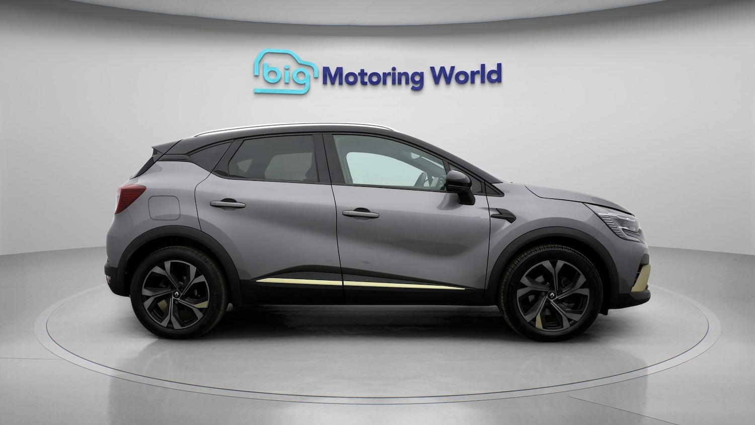 Used Renault Captur 2023 for sale - 77994477: Photo 8