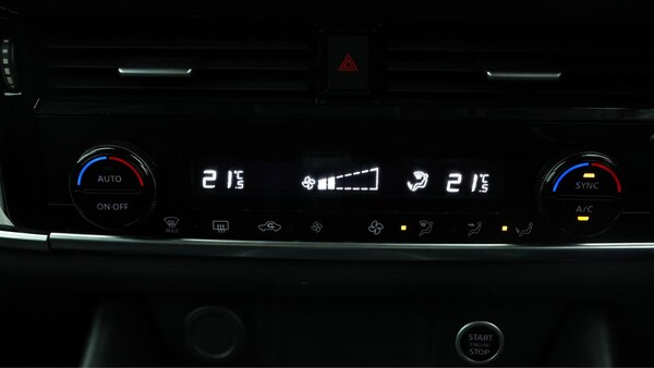 Used Nissan Qashqai for sale - 76337481: Photo 13