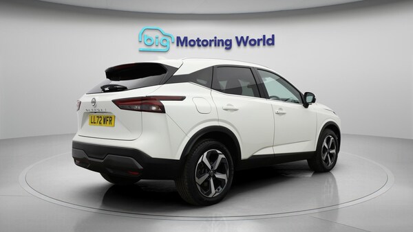 Used Nissan Qashqai for sale - 76337481: Photo 8