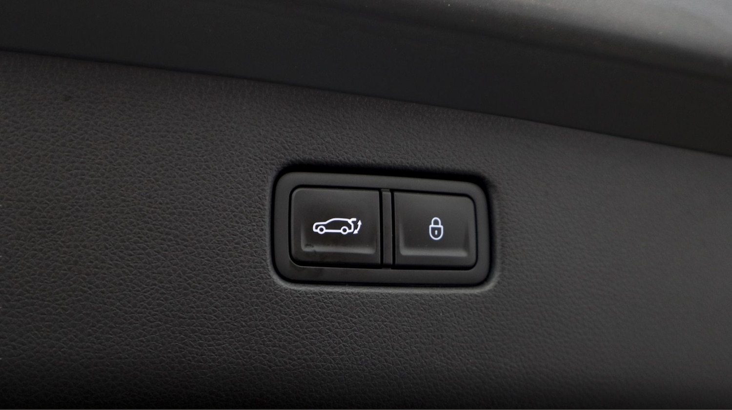 Used Genesis GV70 2023 for sale - 77652436: Photo 23