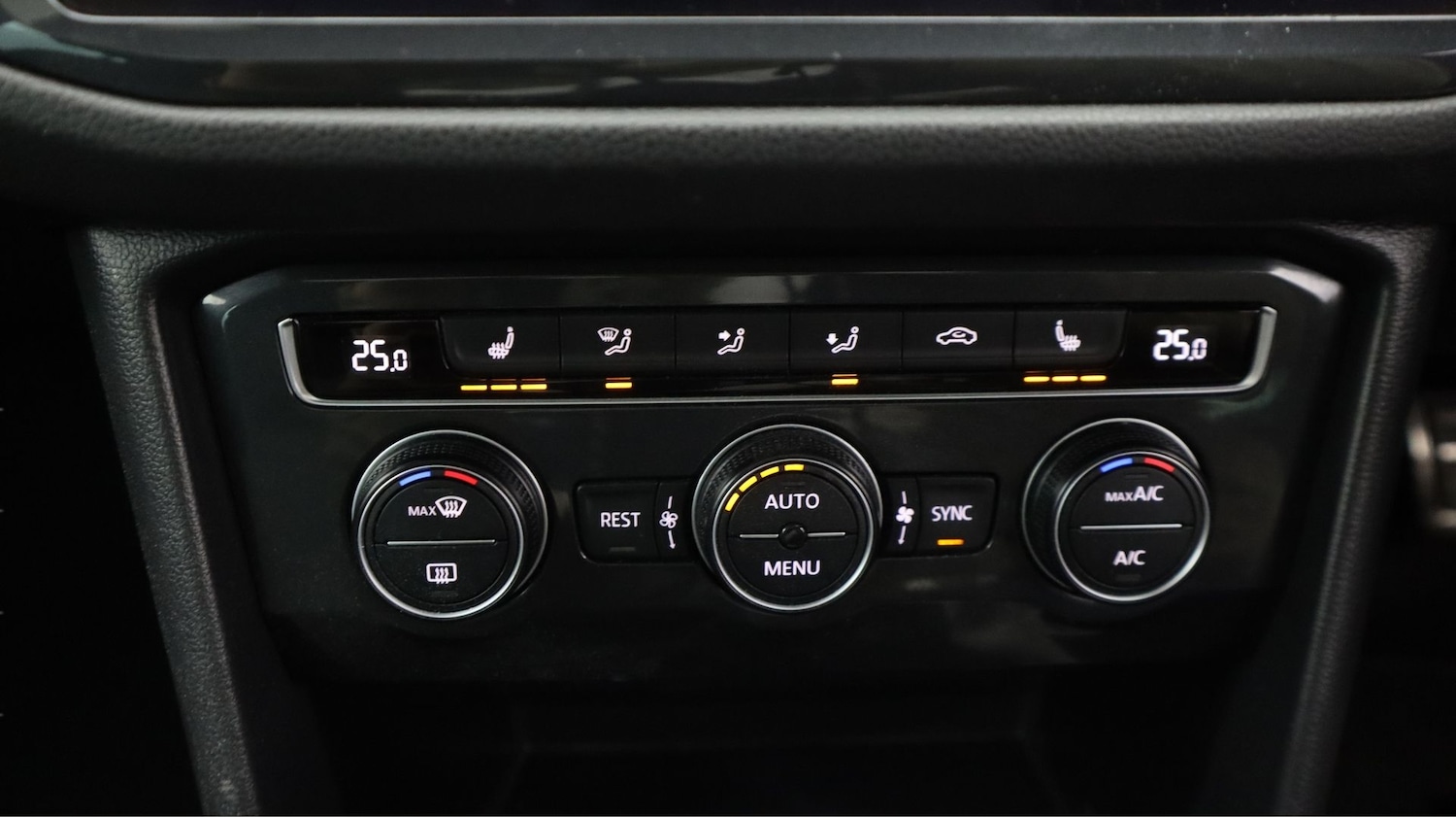 Used Volkswagen Tiguan for sale - 77311269: Photo 12