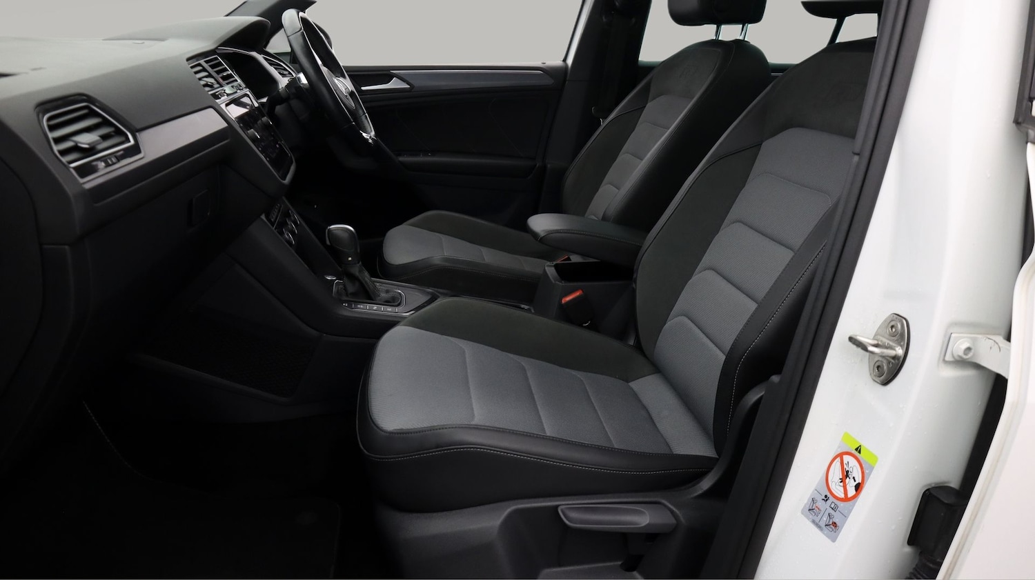 Used Volkswagen Tiguan for sale - 77311269: Photo 14