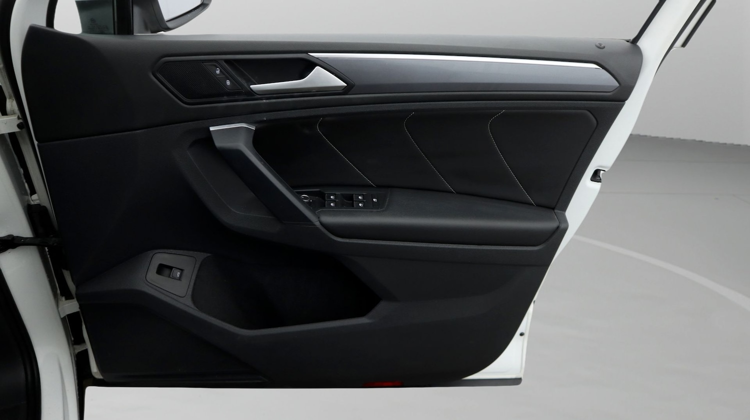 Used Volkswagen Tiguan for sale - 77311269: Photo 15