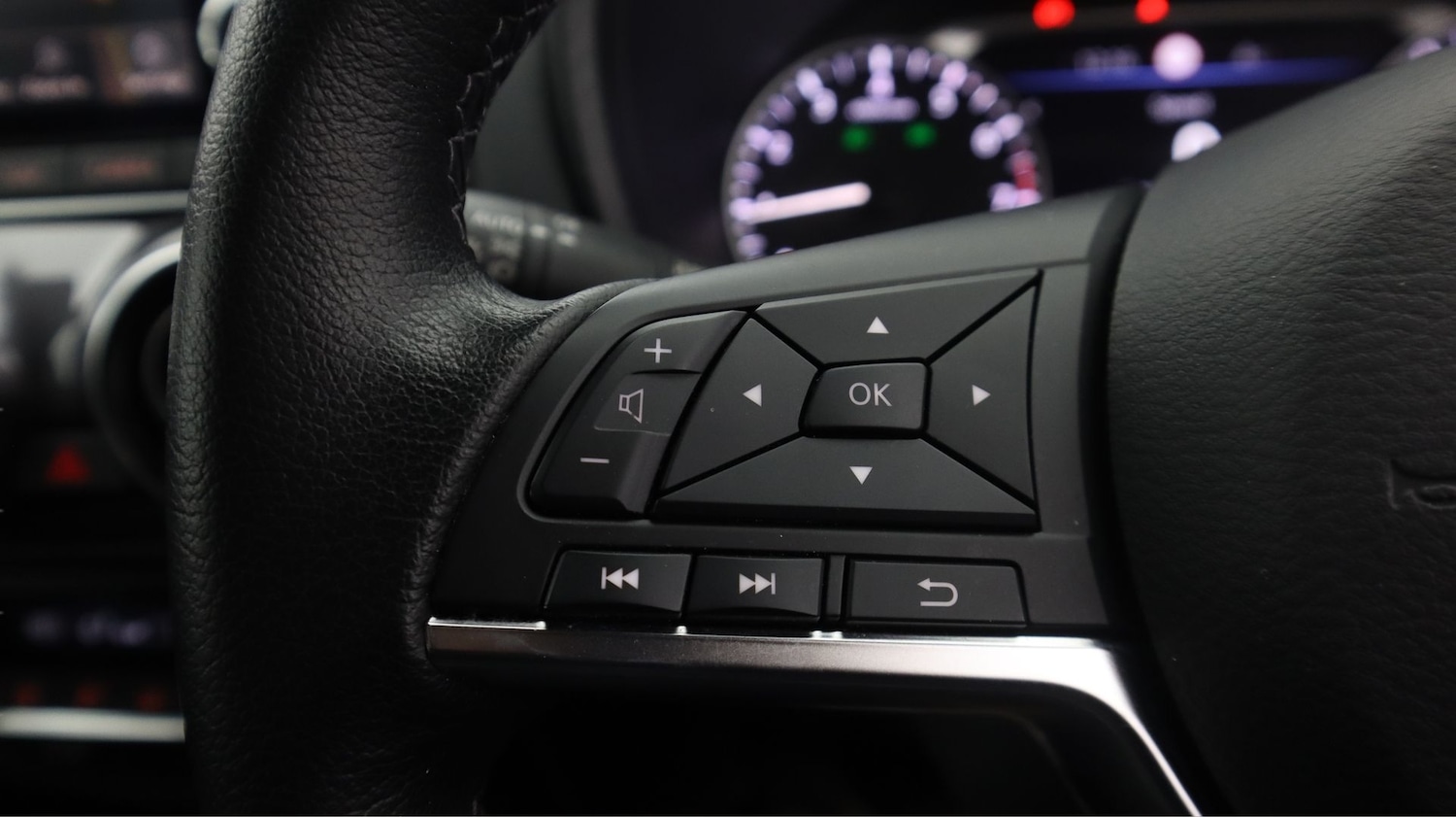 Used Nissan Juke 2023 for sale - 77381107: Photo 23