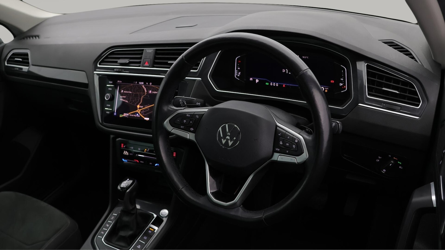 Used Volkswagen Tiguan 2021 for sale - 76138405: Photo 10