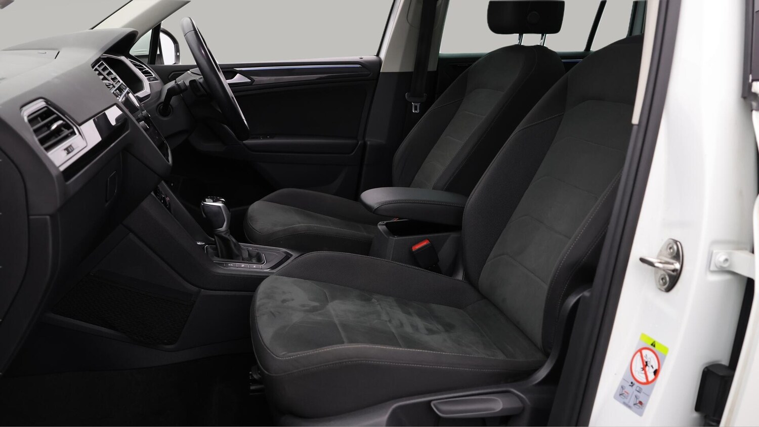 Used Volkswagen Tiguan 2021 for sale - 76138405: Photo 15