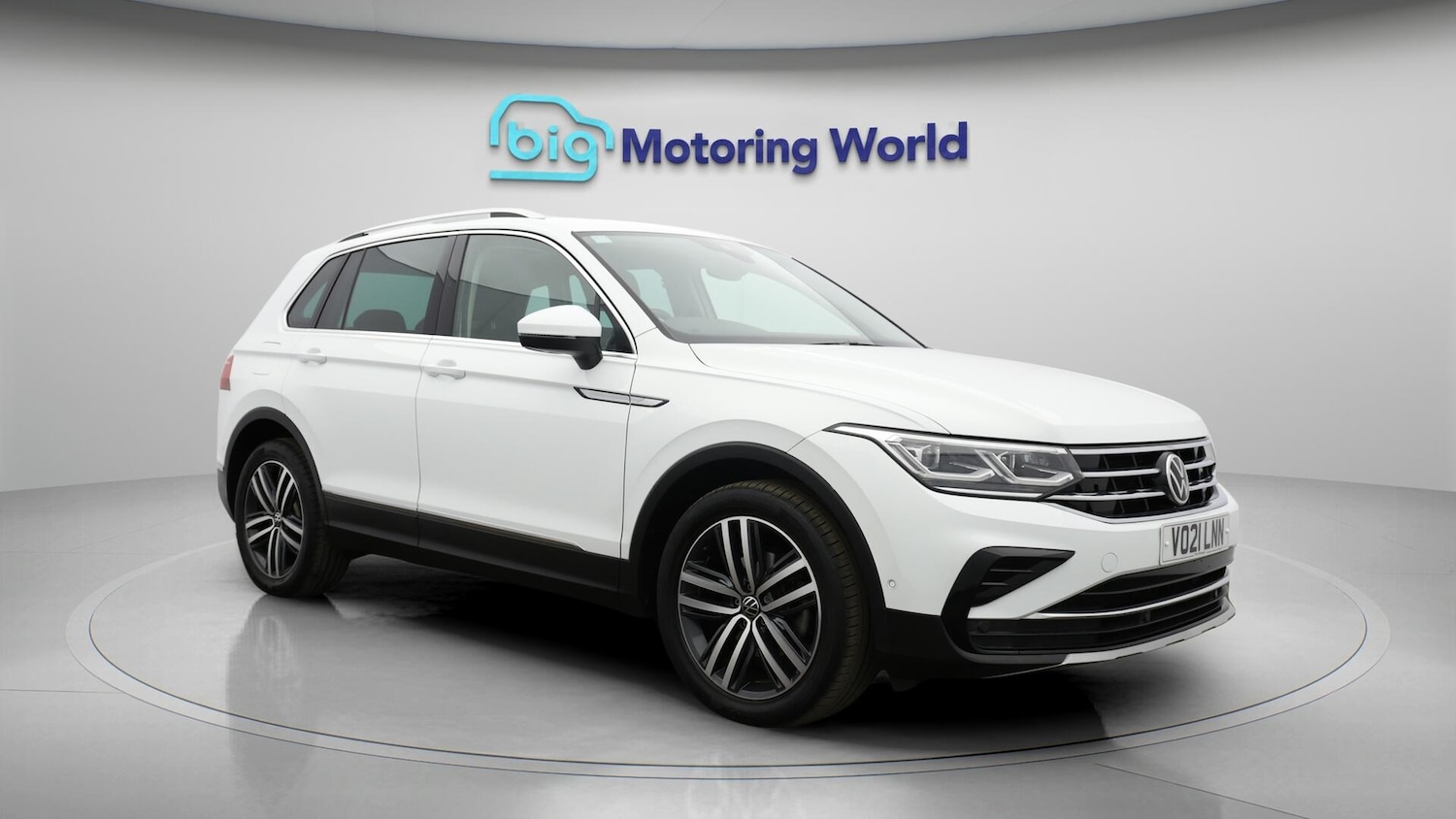 Used Volkswagen Tiguan 2021 for sale - 76138405: Photo 2