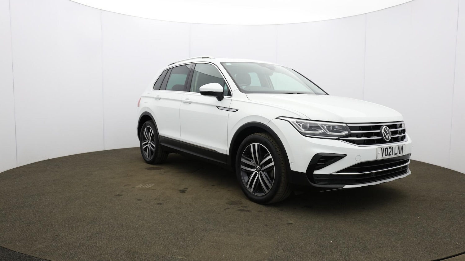 Used Volkswagen Tiguan 2021 for sale - 76138405: Photo 48