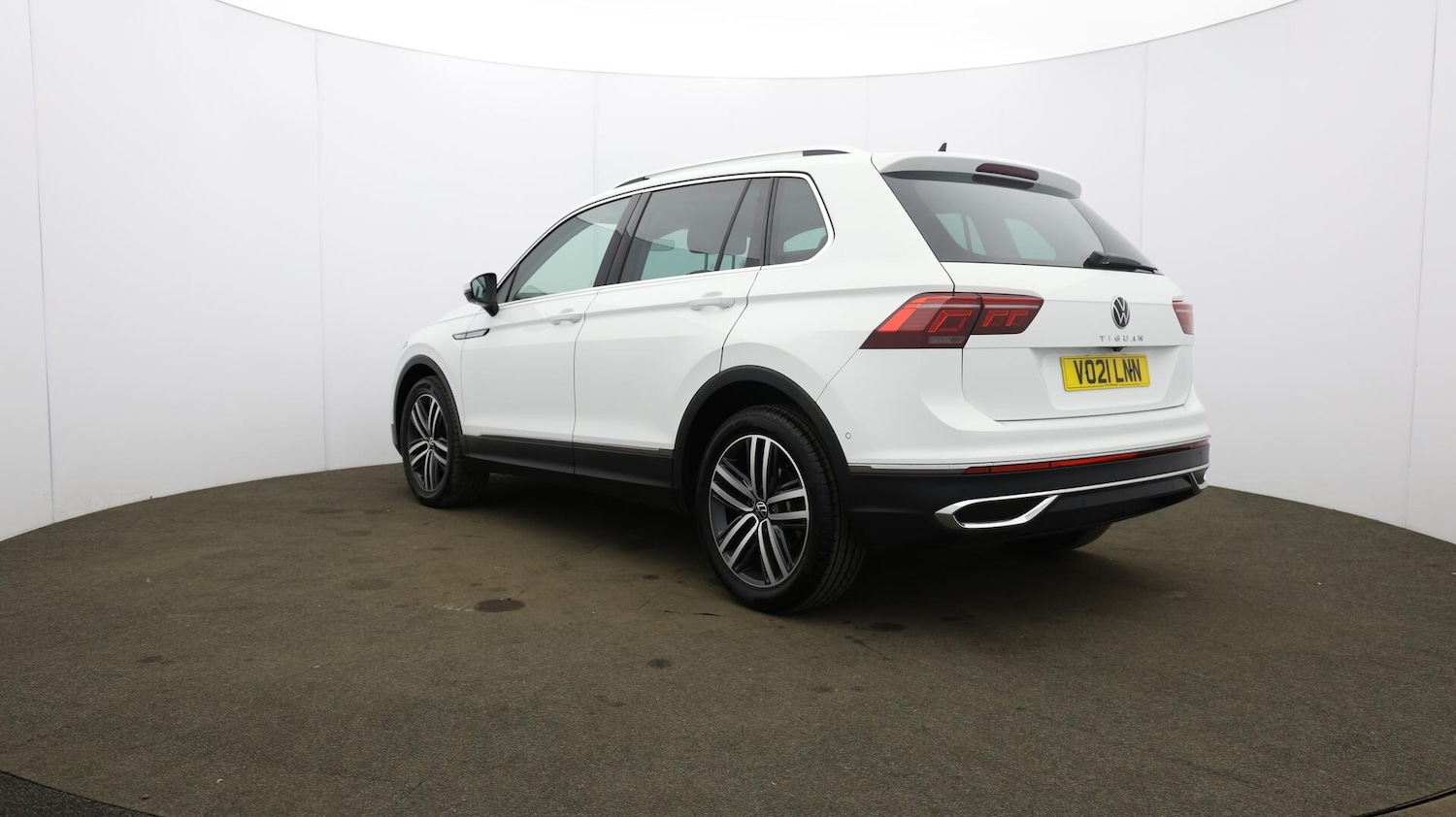 Used Volkswagen Tiguan 2021 for sale - 76138405: Photo 56