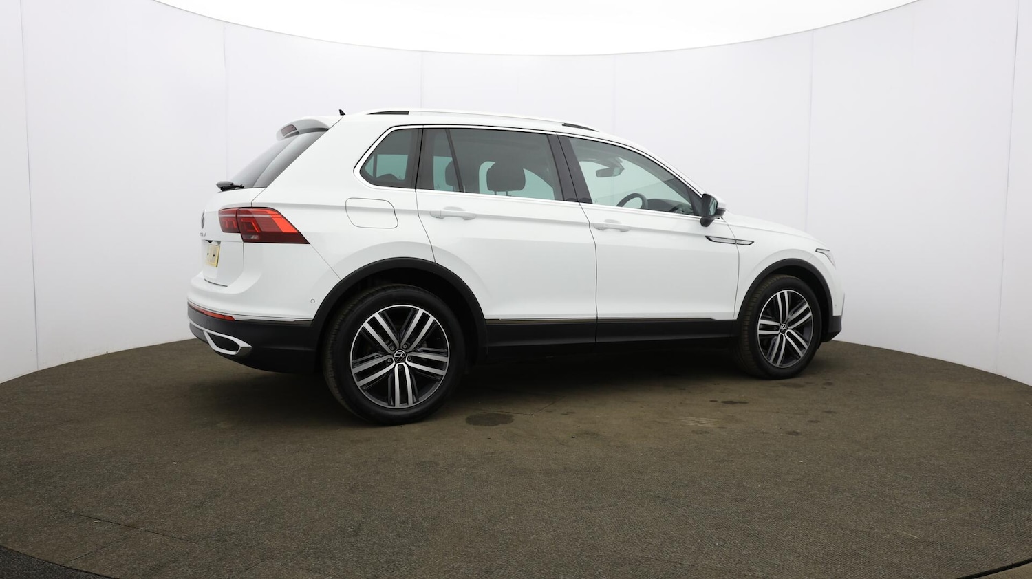 Used Volkswagen Tiguan 2021 for sale - 76138405: Photo 58