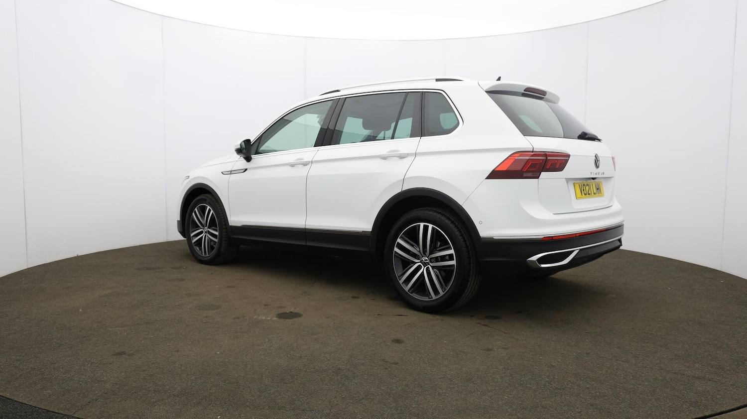 Used Volkswagen Tiguan 2021 for sale - 76138405: Photo 67
