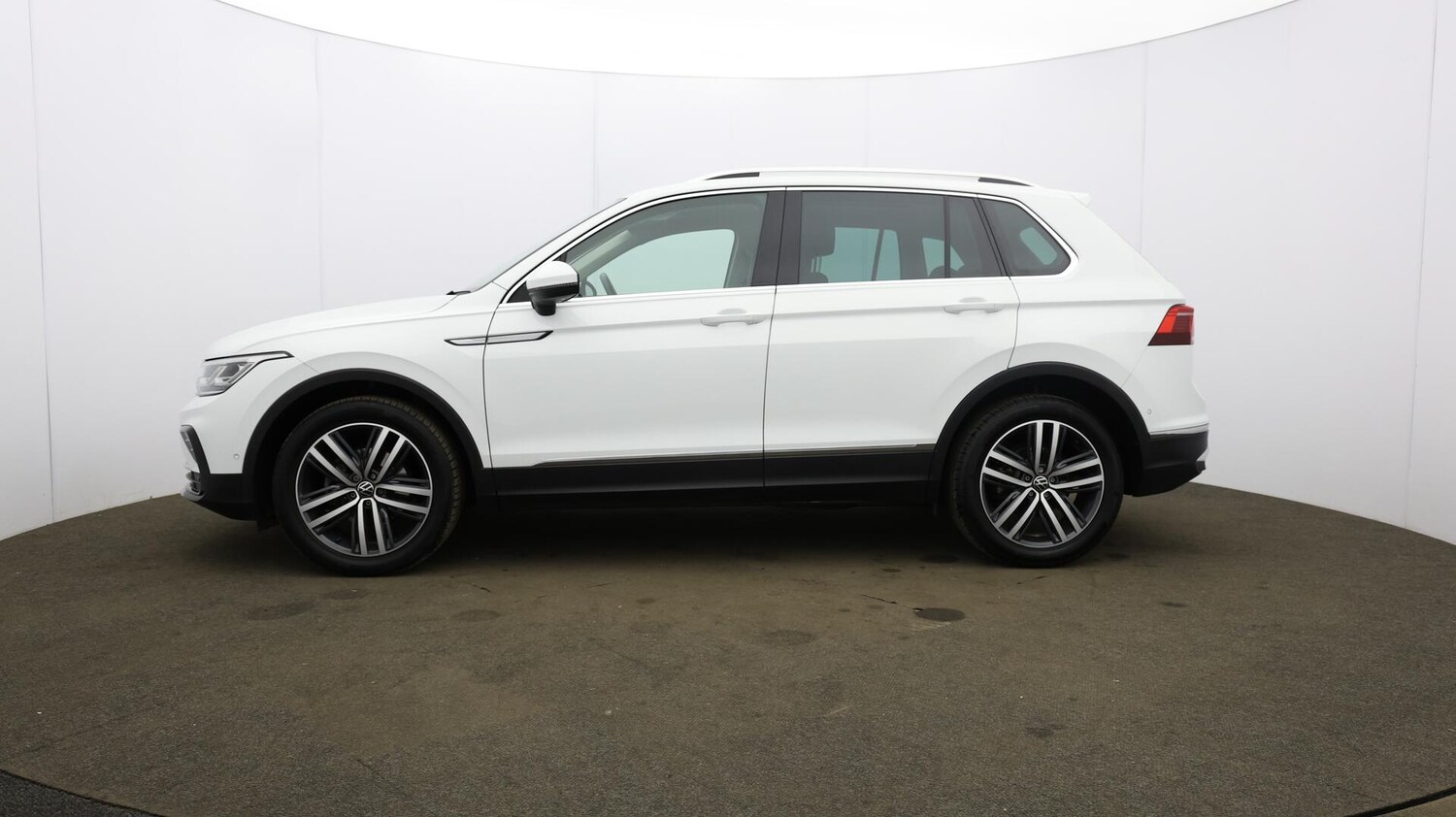 Used Volkswagen Tiguan 2021 for sale - 76138405: Photo 72