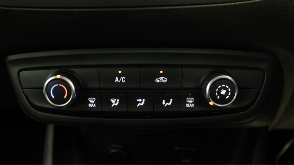 Used Vauxhall Crossland 2021 for sale - 76295578: Photo 13