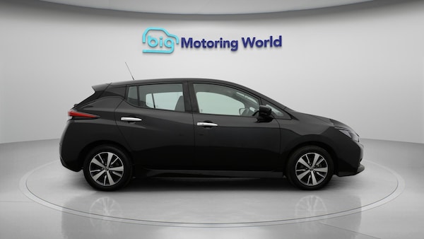 Used Nissan Leaf 2021 for sale - 76201002: Photo 9