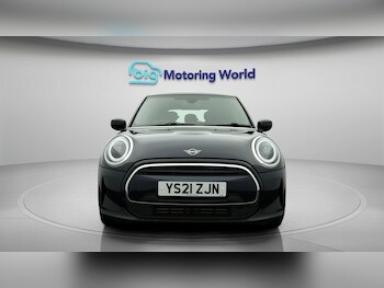 Used MINI Hatch 2021 for sale - 77501590: Photo
