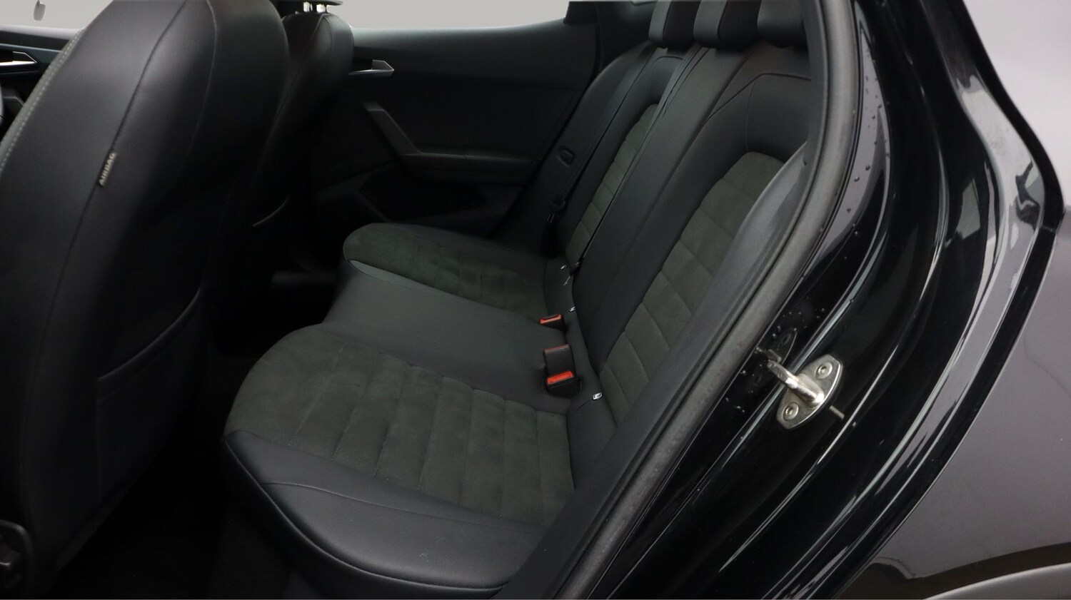 Used SEAT Arona 2023 for sale - 77878106: Photo 16