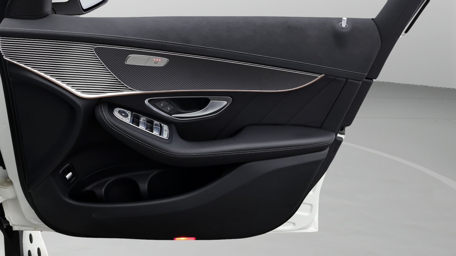 Used Mercedes-Benz EQC 2022 for sale - 77446072: Photo 15