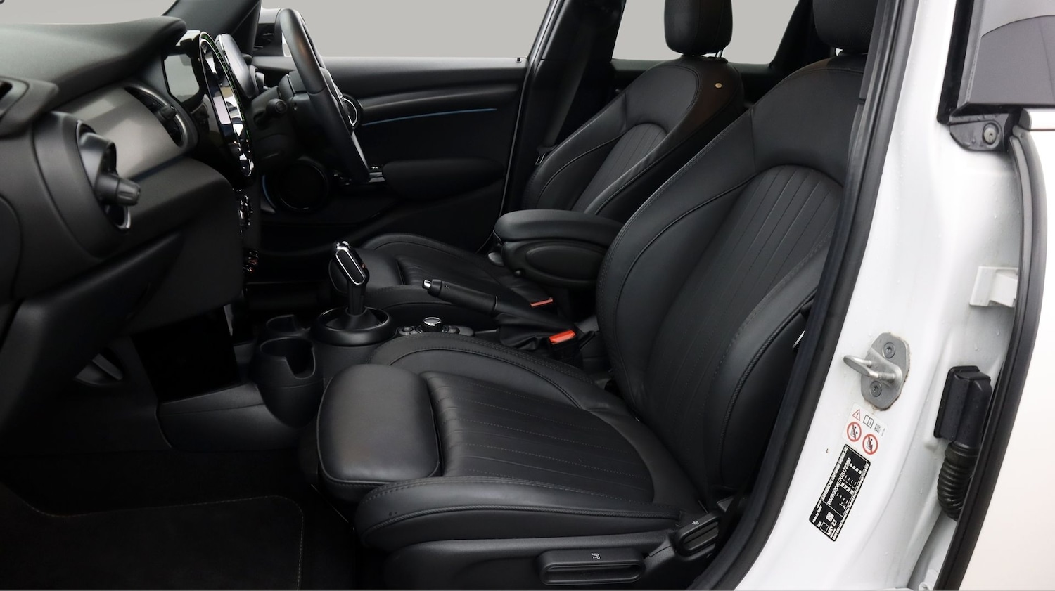 Used MINI Hatch 2023 for sale - 77903751: Photo 14