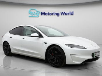 2025 (25) - Performance AWD 4dr Auto