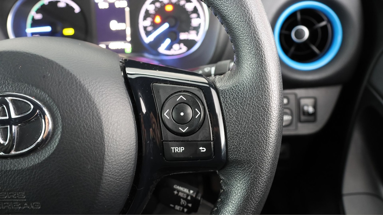 Used Toyota Yaris 2019 for sale - 77181654: Photo 24