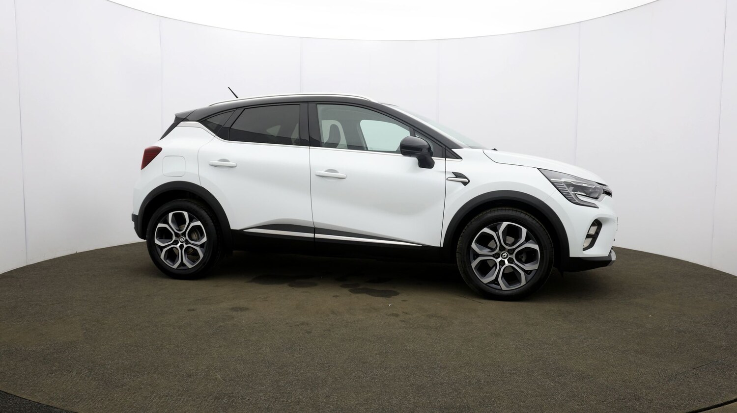 Used Renault Captur for sale - 76812027: Photo 43