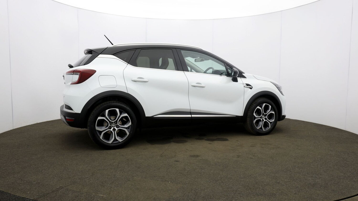 Used Renault Captur for sale - 76812027: Photo 48