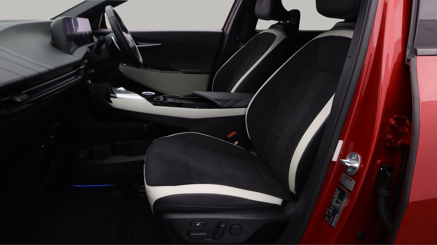 Used Kia EV6 2024 for sale - 77610206: Photo 14