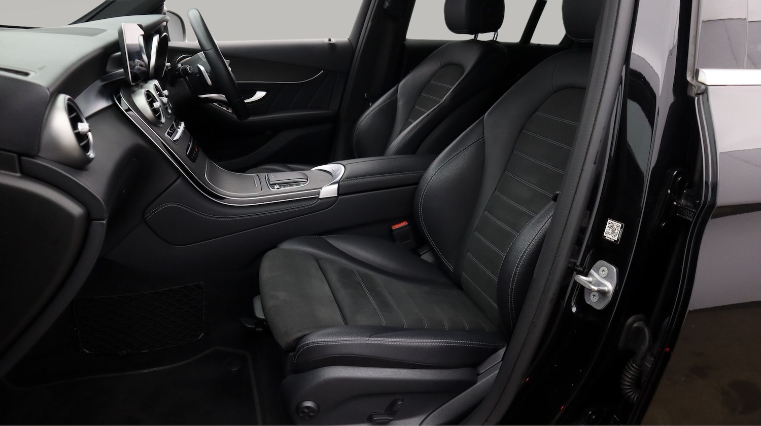 Used Mercedes-Benz GLC 2020 for sale - 77906196: Photo 14