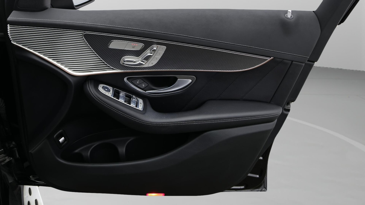 Used Mercedes-Benz EQC 2021 for sale - 76432533: Photo 16