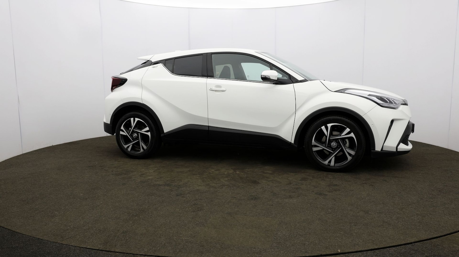 Used Toyota C-HR 2023 for sale - 76811226: Photo 45