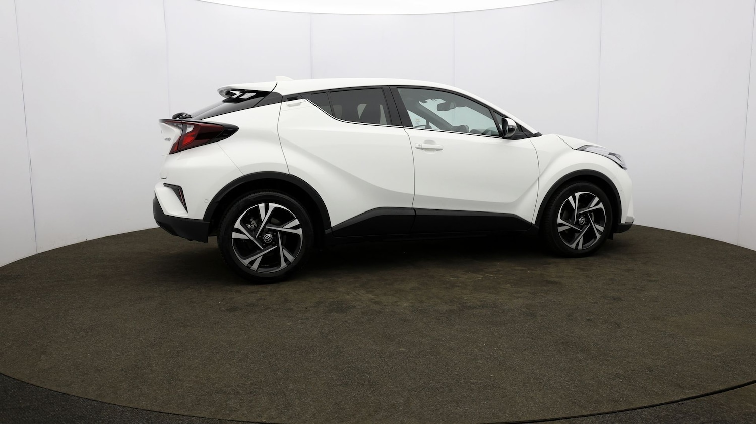 Used Toyota C-HR 2023 for sale - 76811226: Photo 50