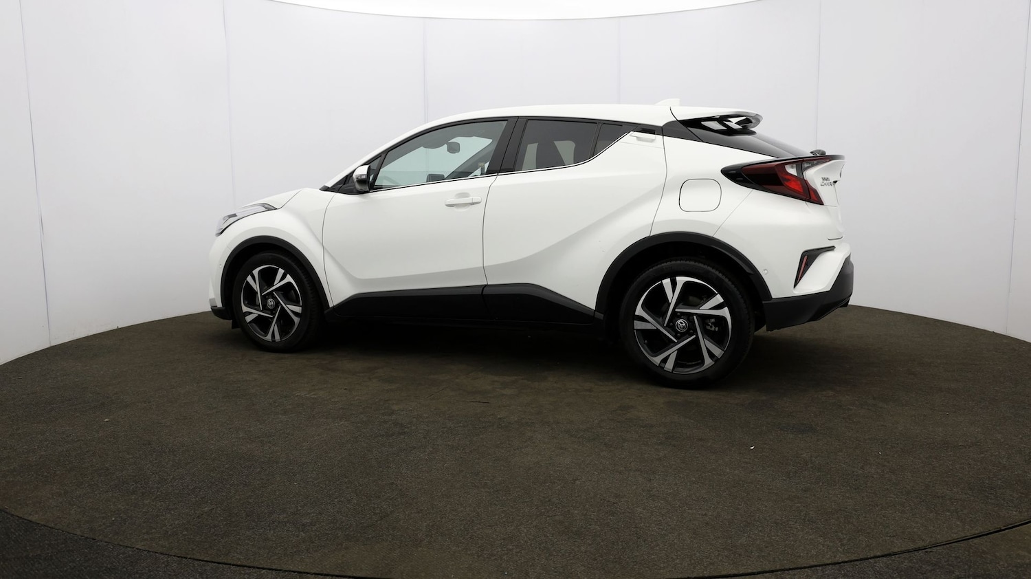 Used Toyota C-HR 2023 for sale - 76811226: Photo 62