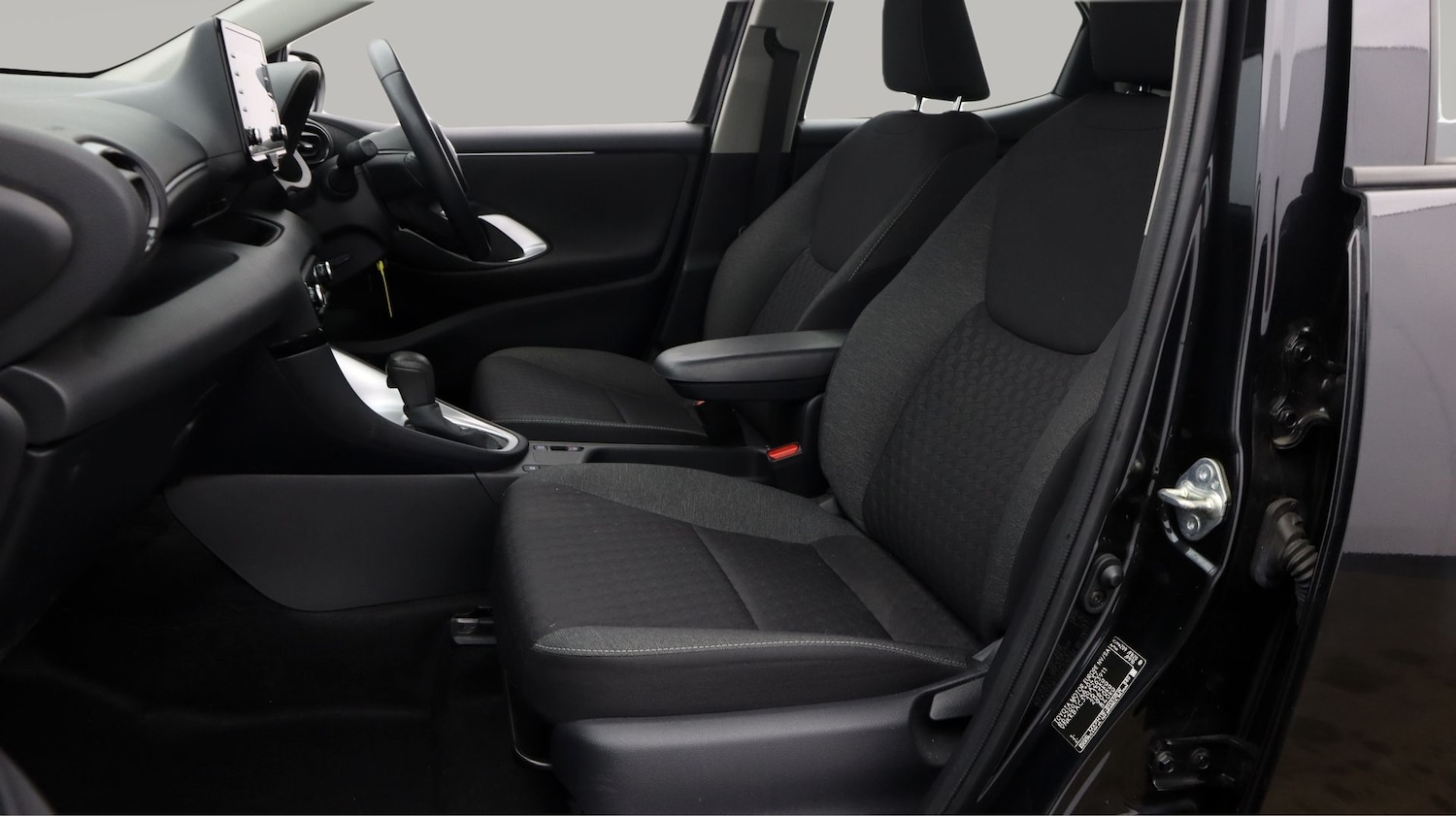 Used Toyota Yaris 2023 for sale - 77609788: Photo 14