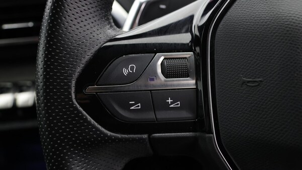 Used Peugeot 3008 2021 for sale - 76201007: Photo 24