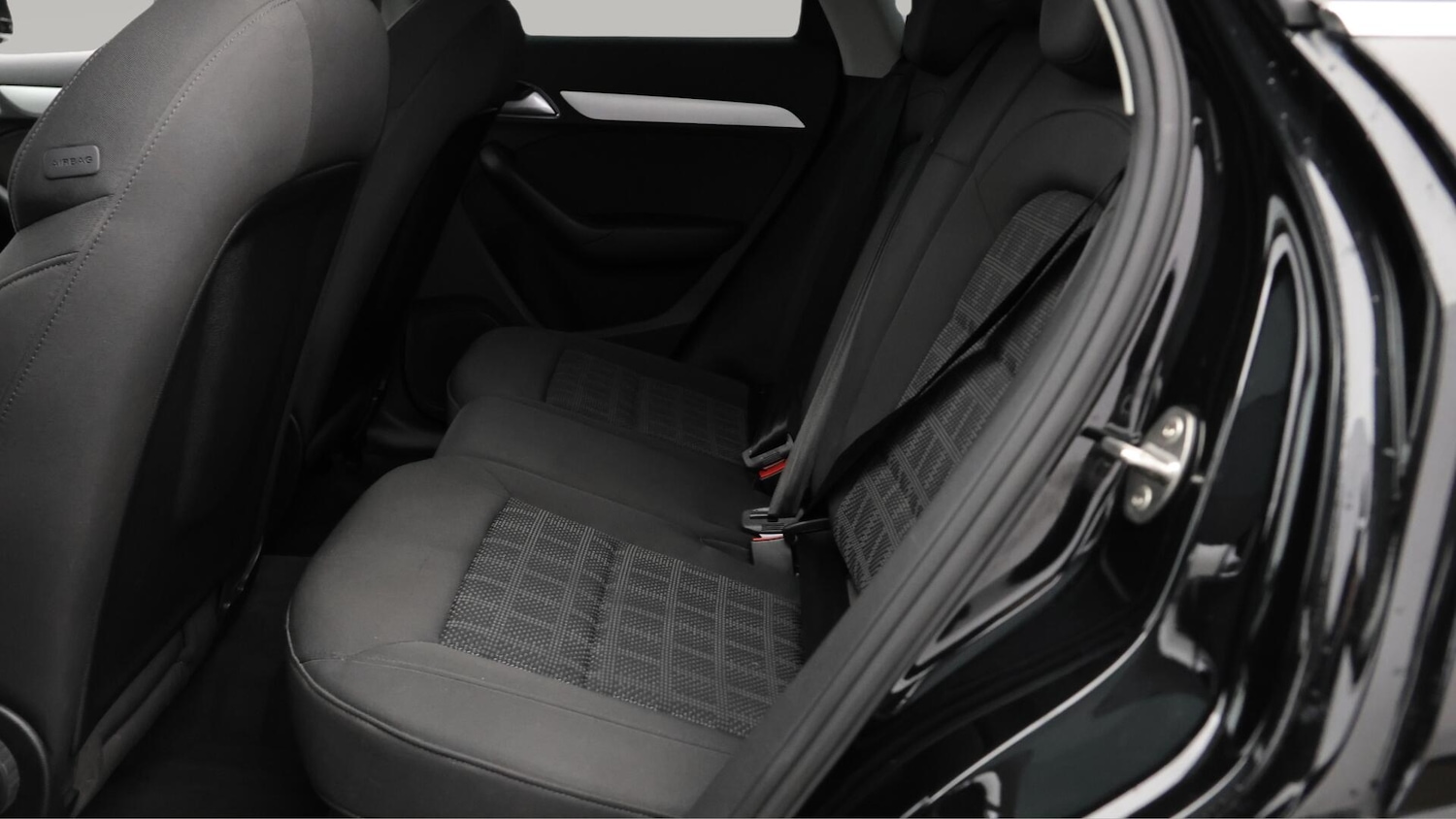 Used Audi Q3 2018 for sale - 76380634: Photo 17