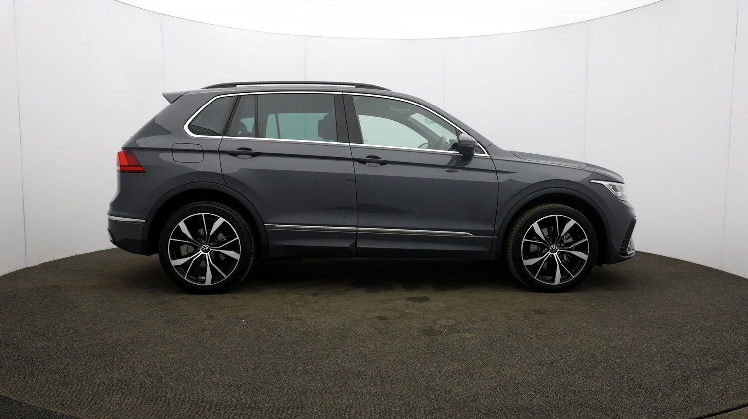 Used Volkswagen Tiguan for sale - 76812013: Photo 53