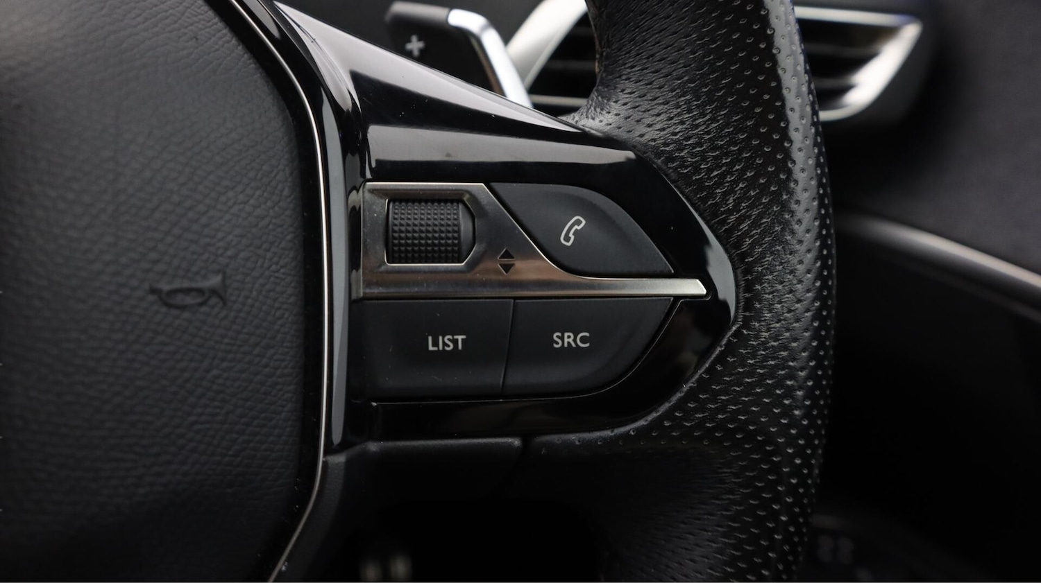 Used Peugeot 3008 2018 for sale - 76715054: Photo 25