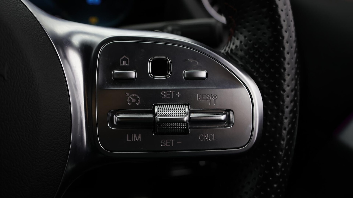 Used Mercedes-Benz EQA 2022 for sale - 75990531: Photo 25