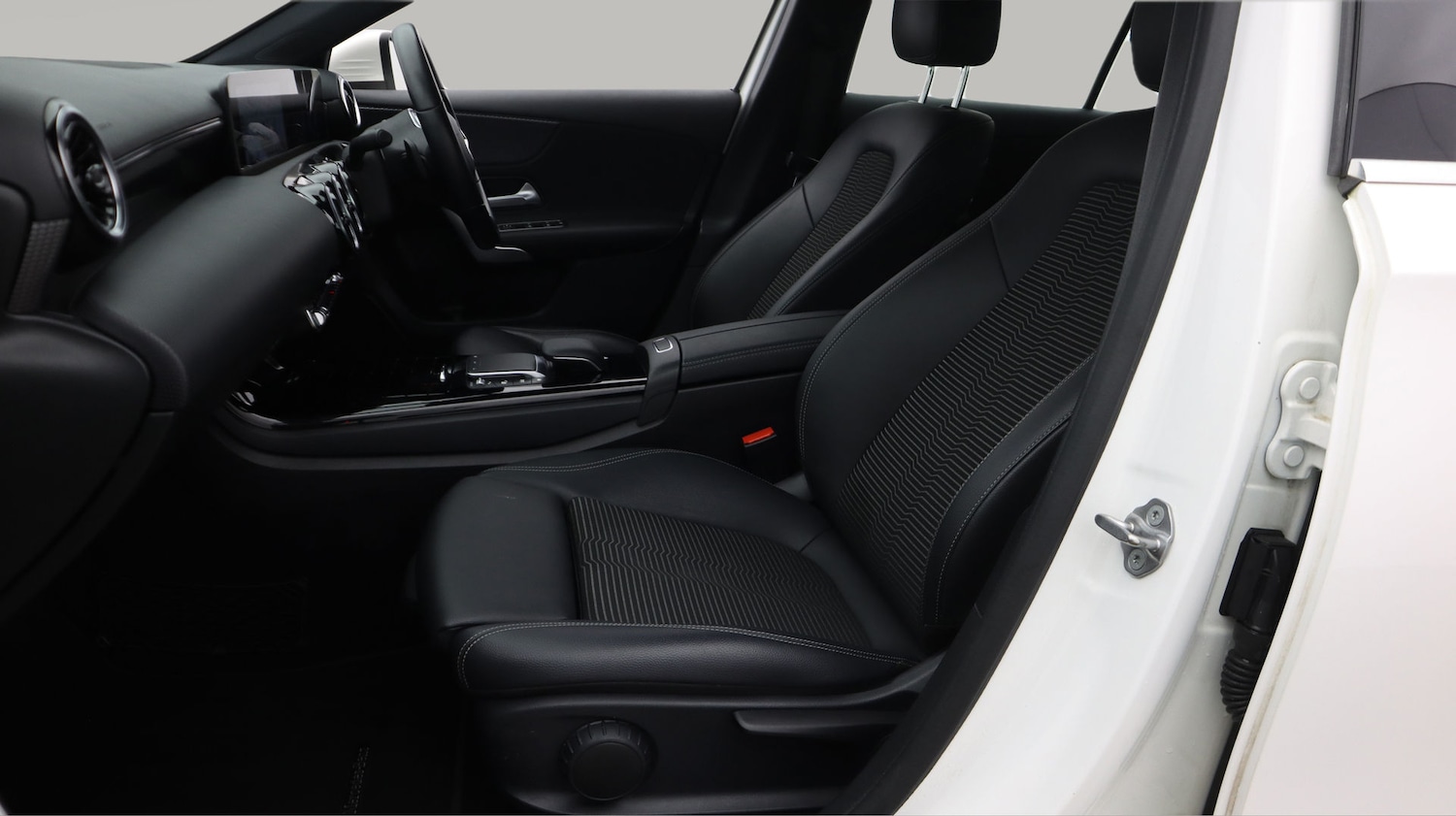 Used Mercedes-Benz A-Class 2020 for sale - 77750132: Photo 14