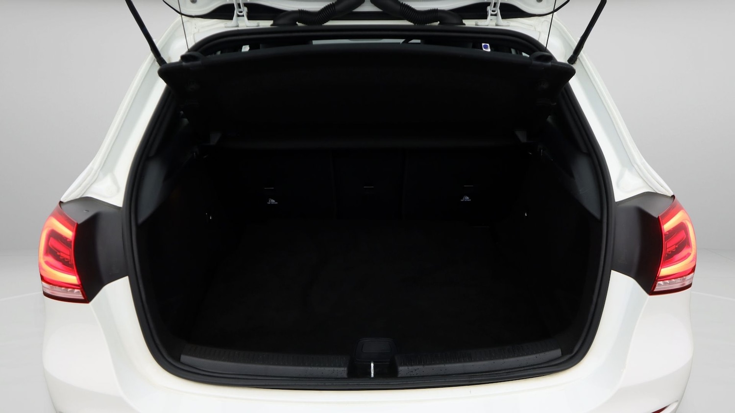 Used Mercedes-Benz A-Class 2020 for sale - 77750132: Photo 17