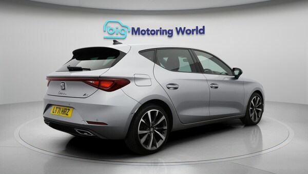 Used SEAT Leon 2021 for sale - 76189353: Photo 8