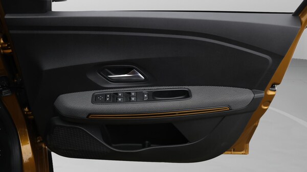 Used Dacia Sandero Stepway 2022 for sale - 75697339: Photo 16